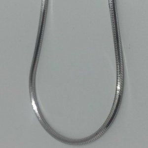 18k White Gold Round omega Nicklace 16 inchs long.